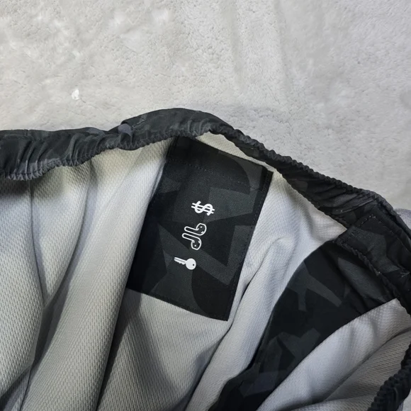 Womens FIGS Yola FREEx Lined Skinny Scrub Pants Bonsai Camo sz Lg - Picture 7 of 12